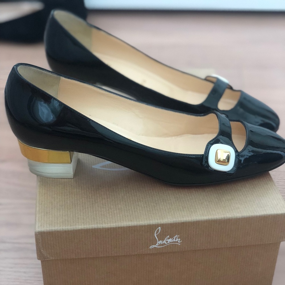 Christian Louboutin kitten heels